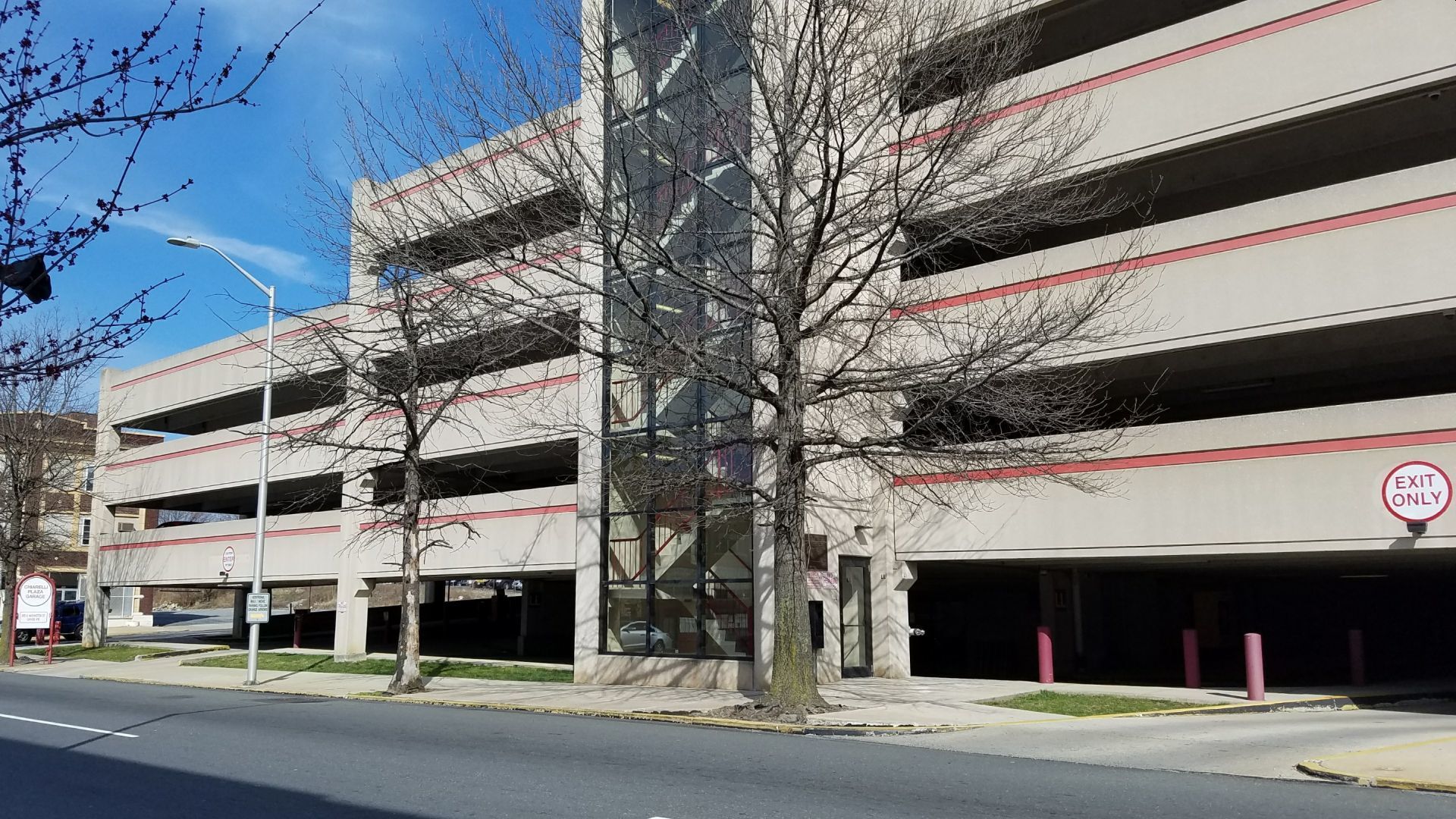 Chiarelli Plaza parking garage in Reading